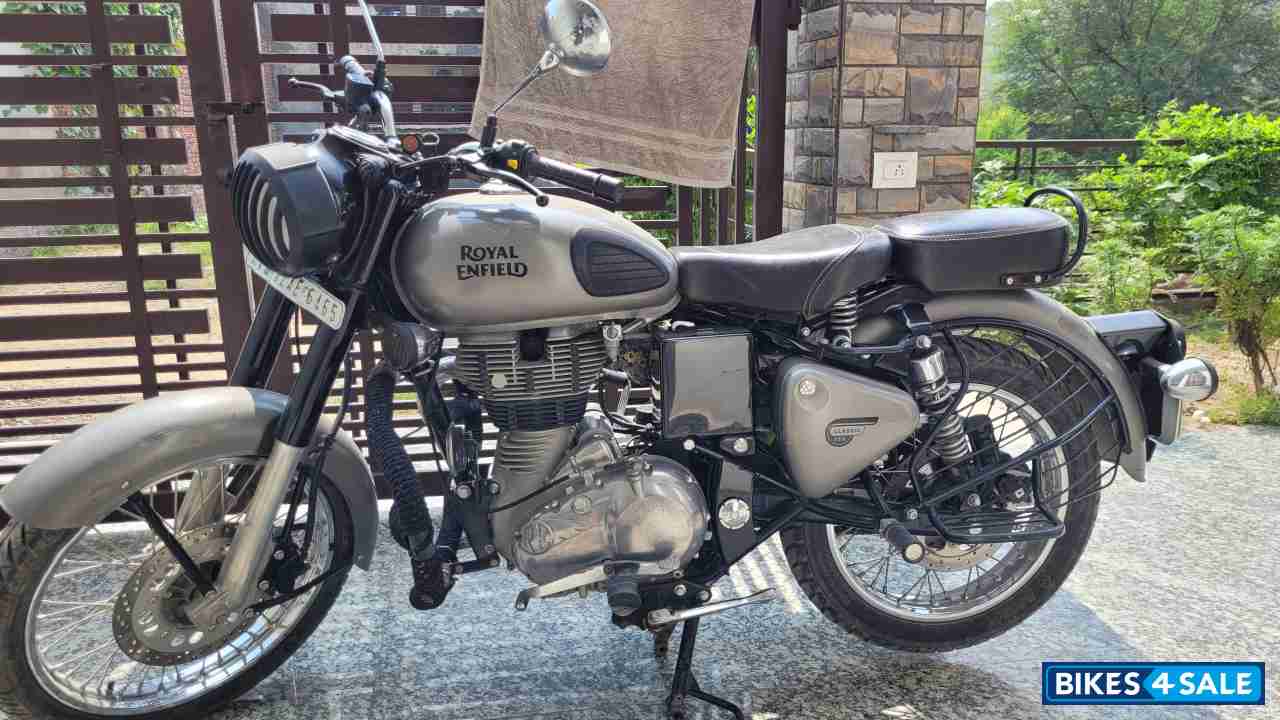Royal Enfield Classic Gunmetal Grey