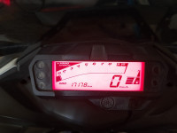 White Yamaha Fazer FI V2