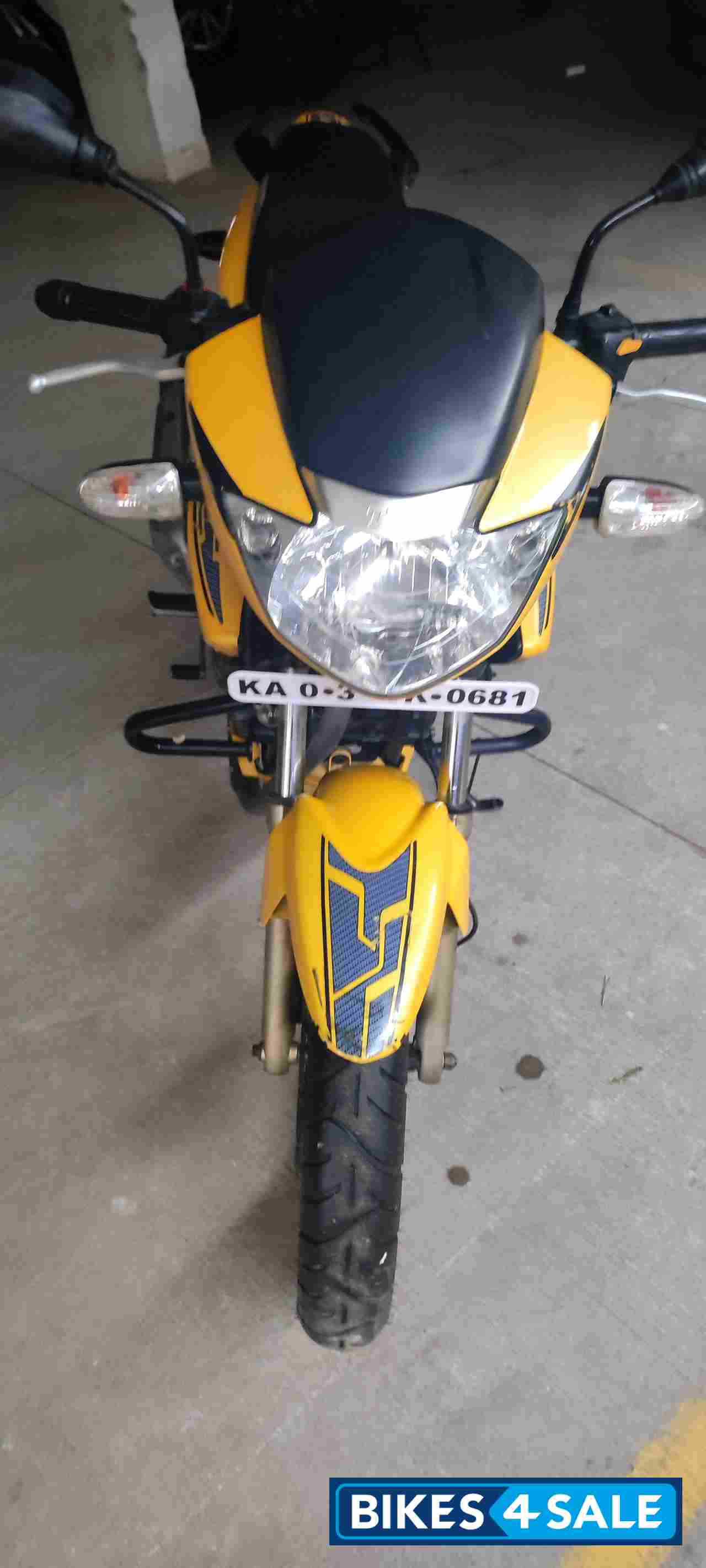 Yellow TVS Apache RTR 160