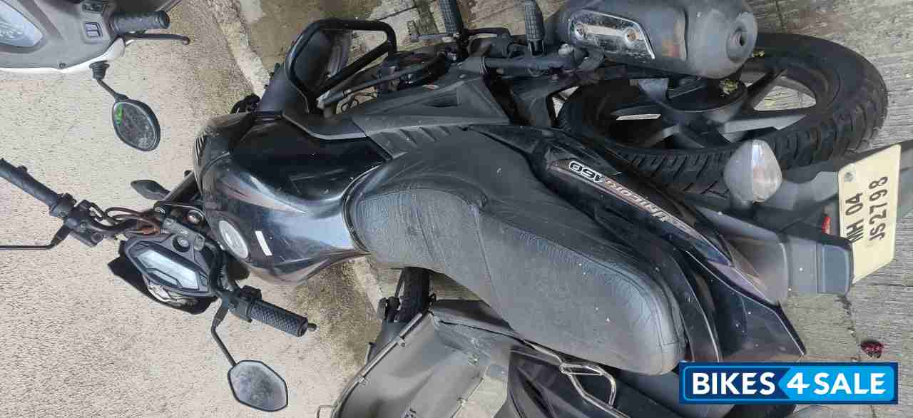 Black Honda CB Unicorn 160