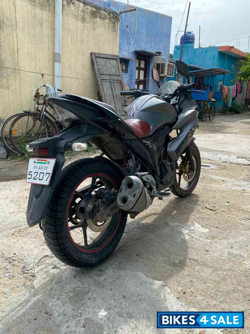 Blackgrey Suzuki Gixxer SF Moto GP