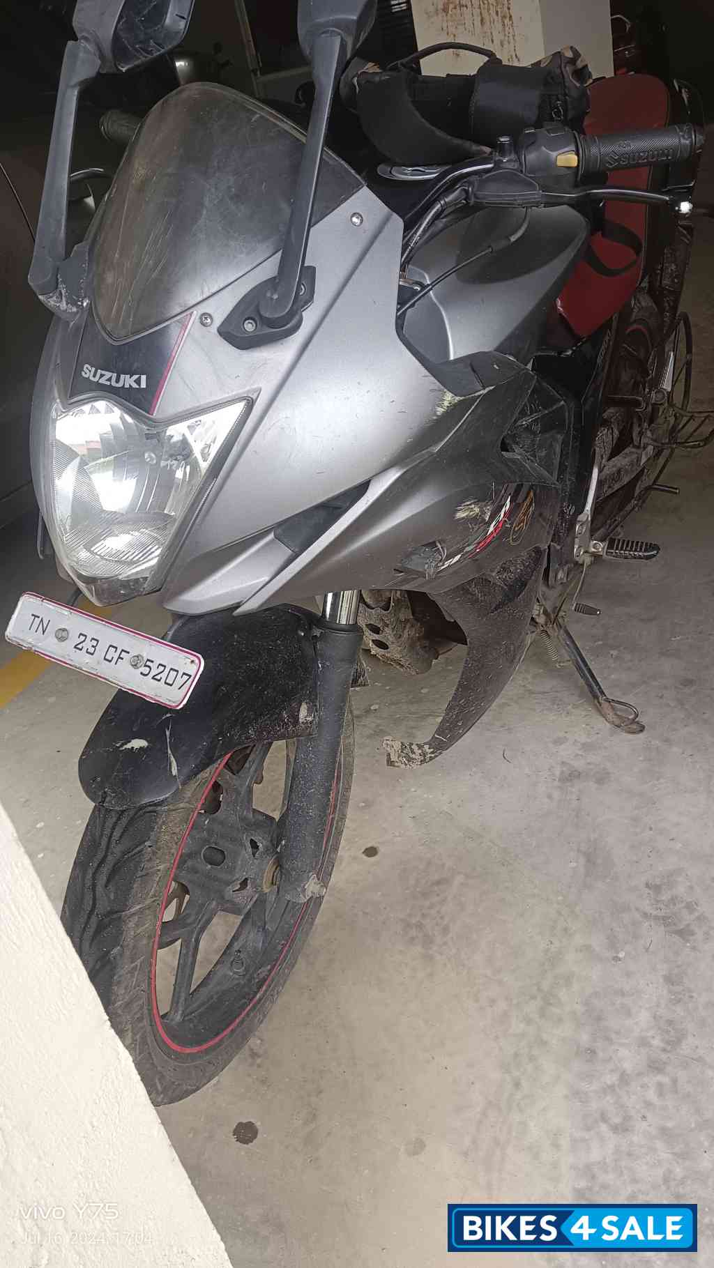 Blackgrey Suzuki Gixxer SF Moto GP