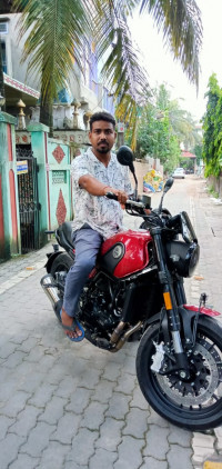 Benelli Leoncino 500 BS6