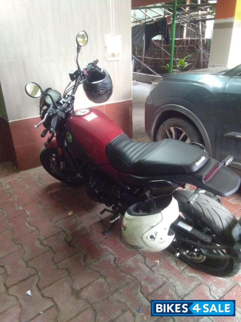 Benelli Leoncino 500 BS6