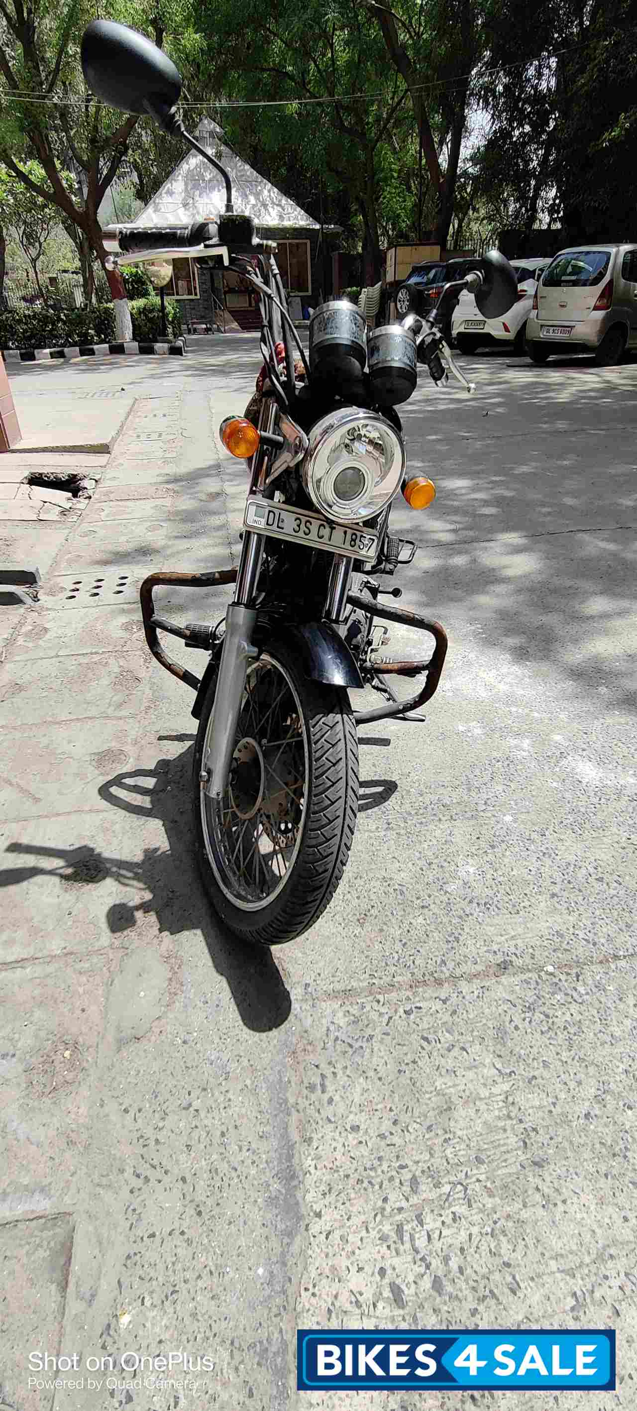 Black Royal Enfield Thunderbird TwinSpark 350