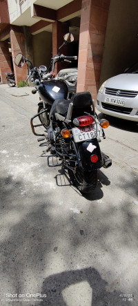 Black Royal Enfield Thunderbird TwinSpark 350