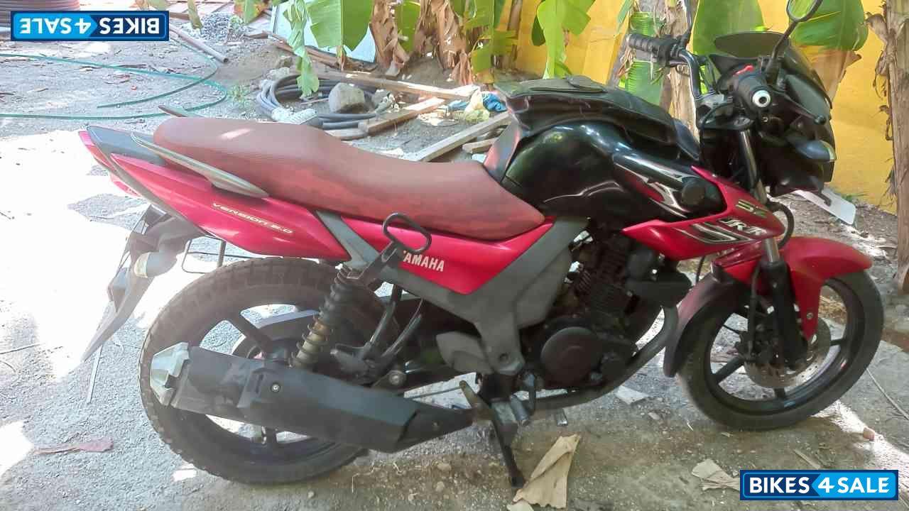 Red, Black Yamaha SZ-RR V2