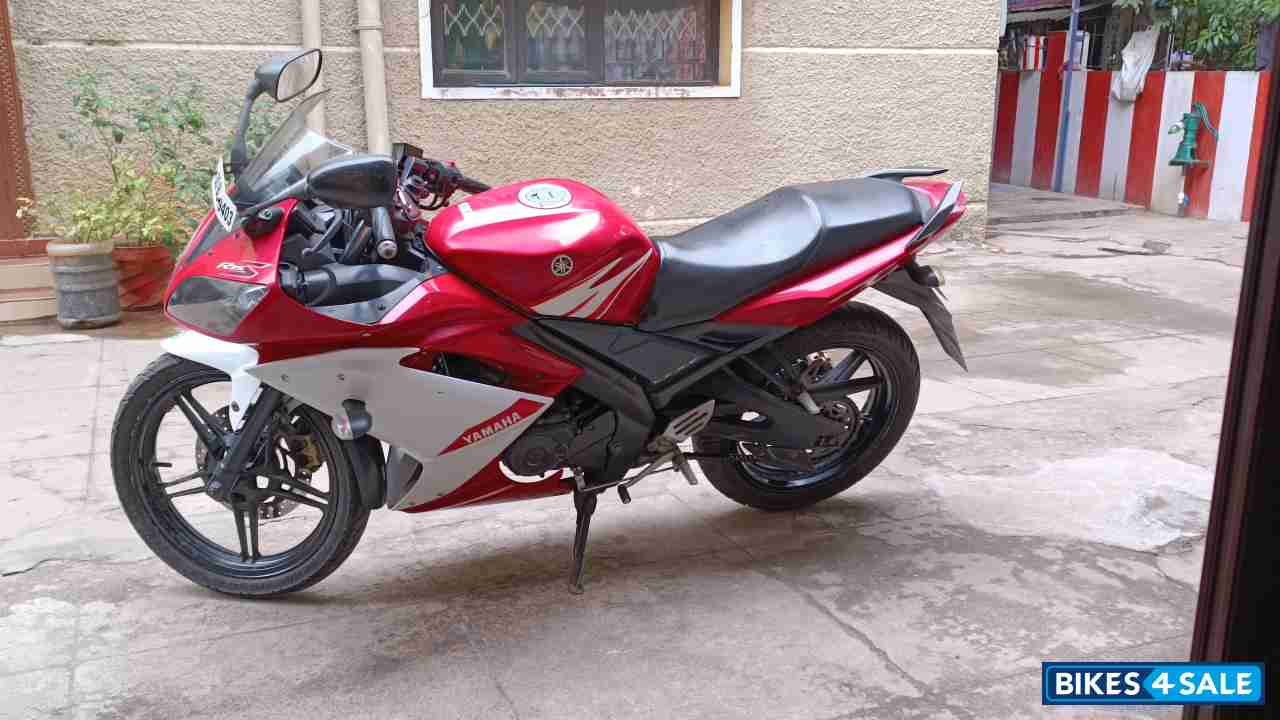 Red White Yamaha YZF R15 S