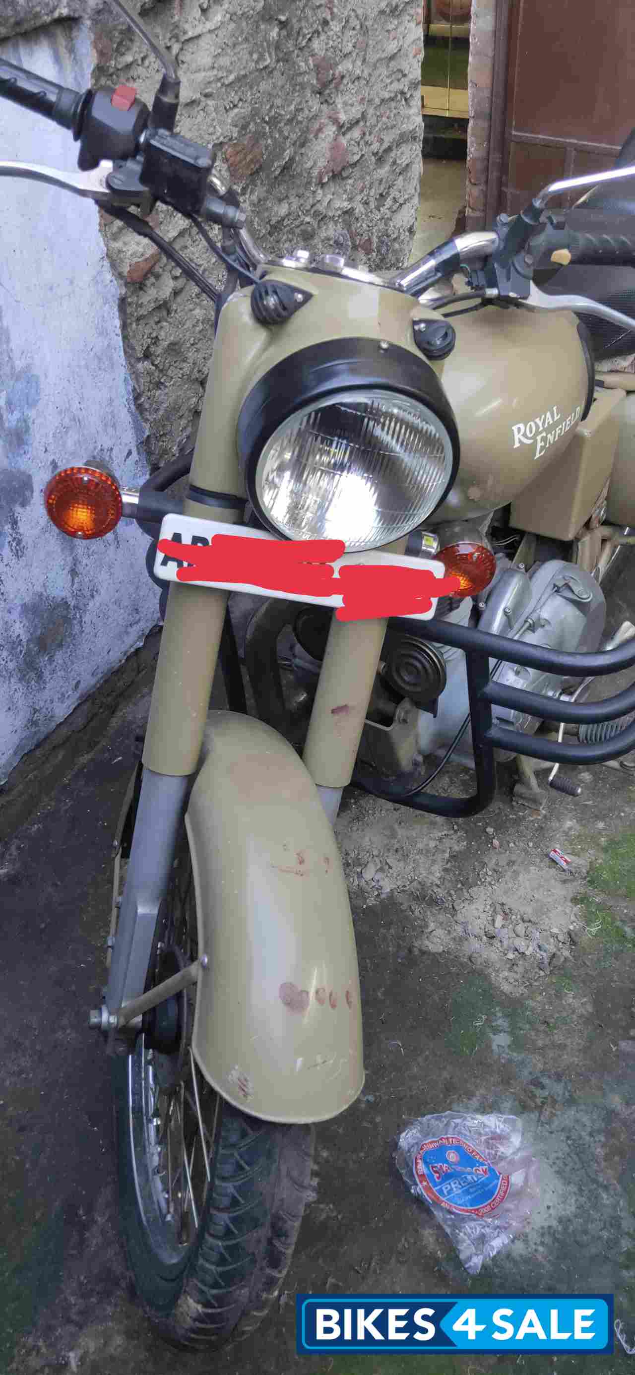 Desert Storm Royal Enfield Classic Desert Storm