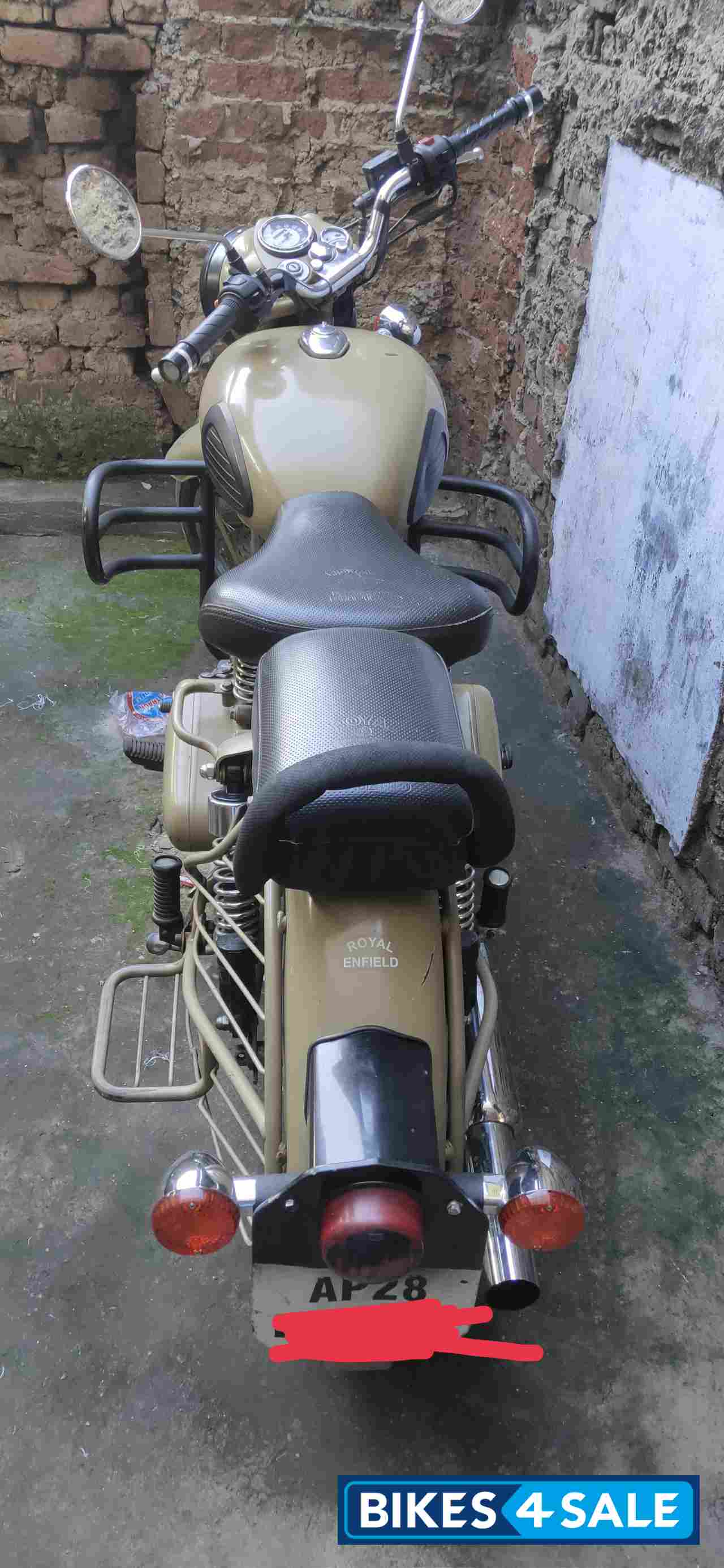 Desert Storm Royal Enfield Classic Desert Storm