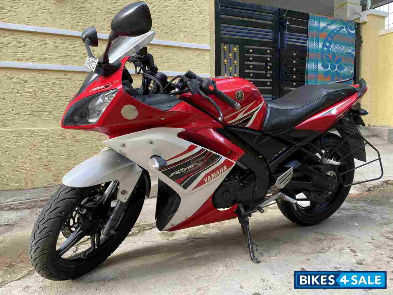 Red Yamaha YZF R1S