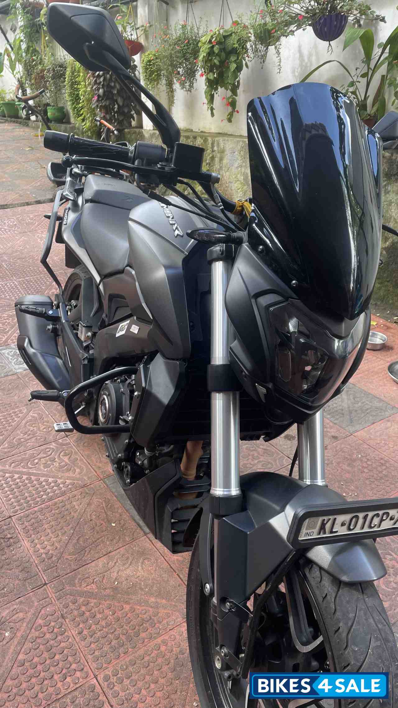 Bajaj Dominar 400 ABS BS6