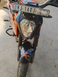 KTM Duke 125