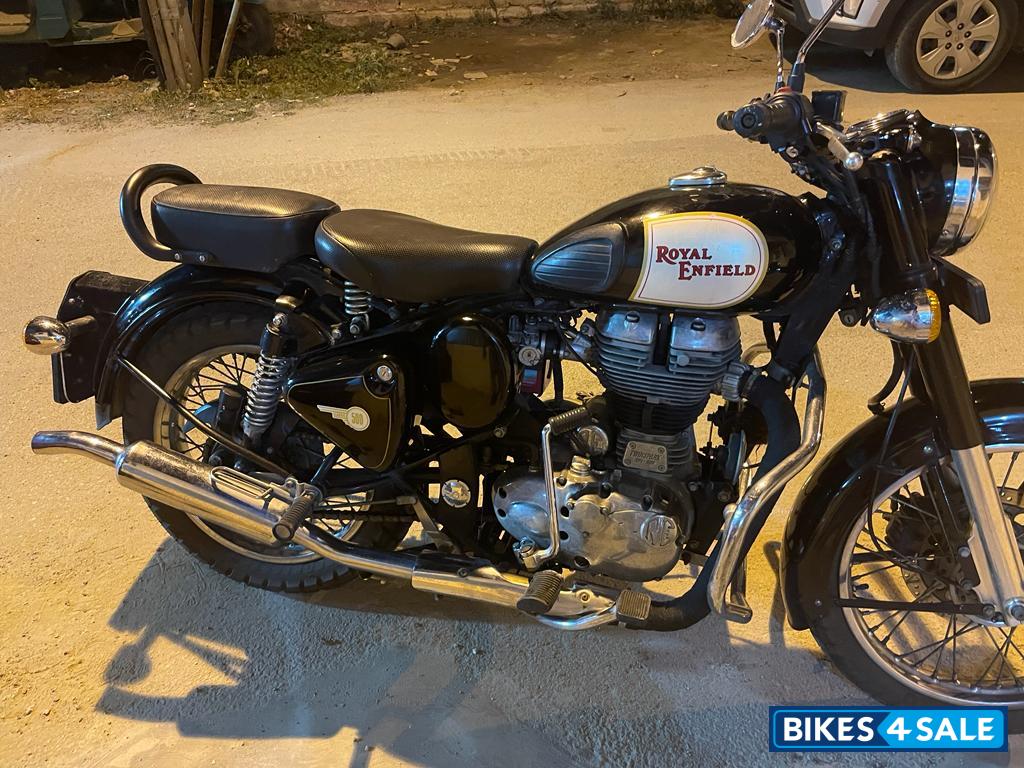 Royal Enfield Classic 500