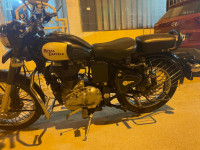 Royal Enfield Classic 500