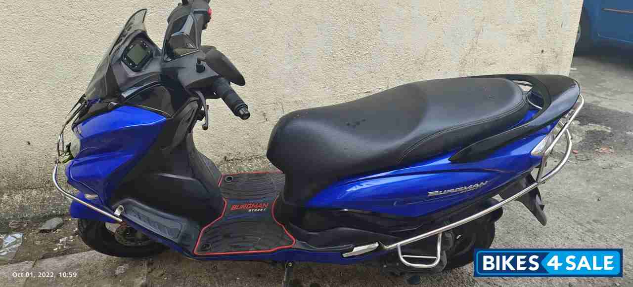 Suzuki Burgman Street BS6