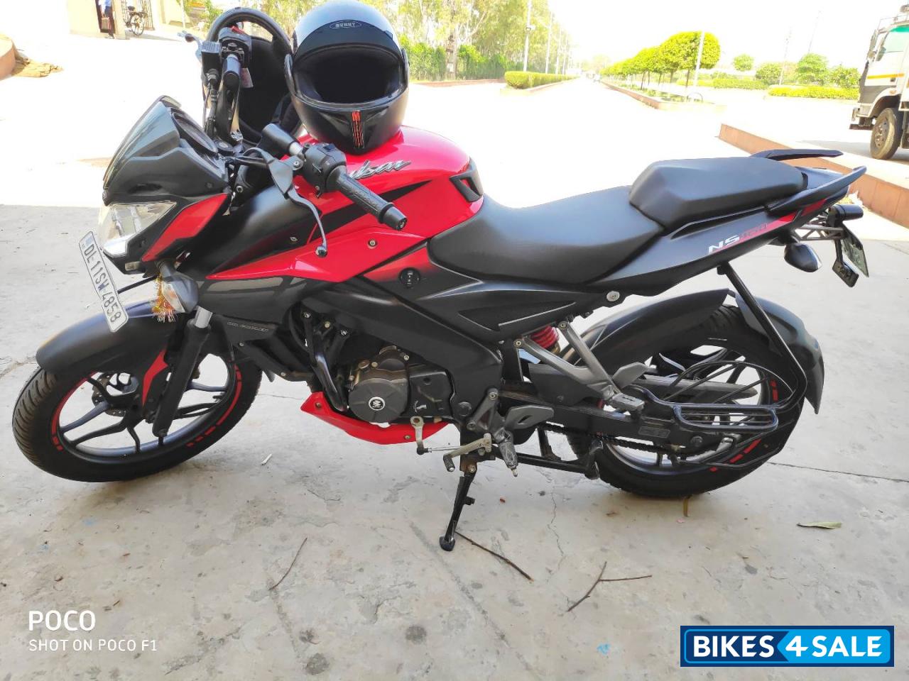 Red Bajaj Pulsar NS 160