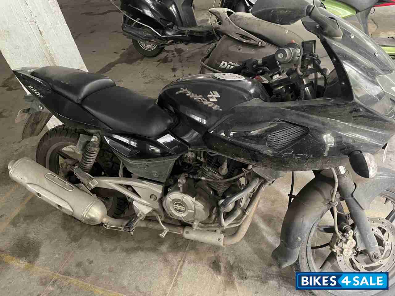 Bajaj Pulsar 220 DTSFi