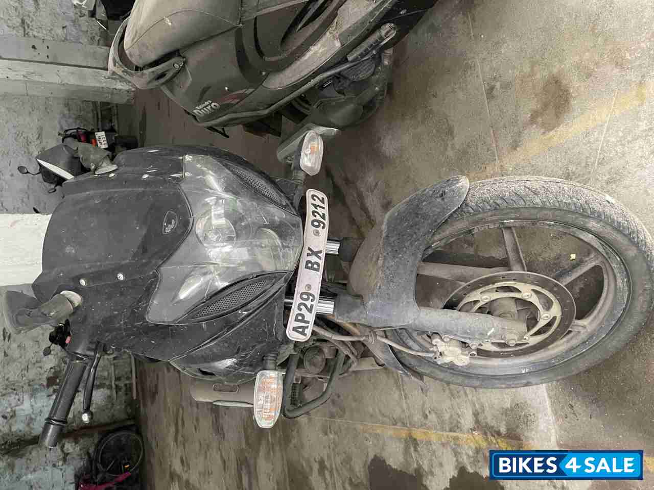 Bajaj Pulsar 220 DTSFi