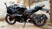 Sparkling Black Suzuki Gixxer SF BS6