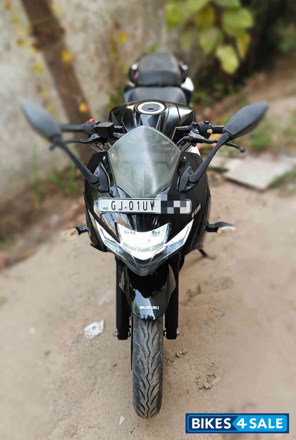 Sparkling Black Suzuki Gixxer SF BS6