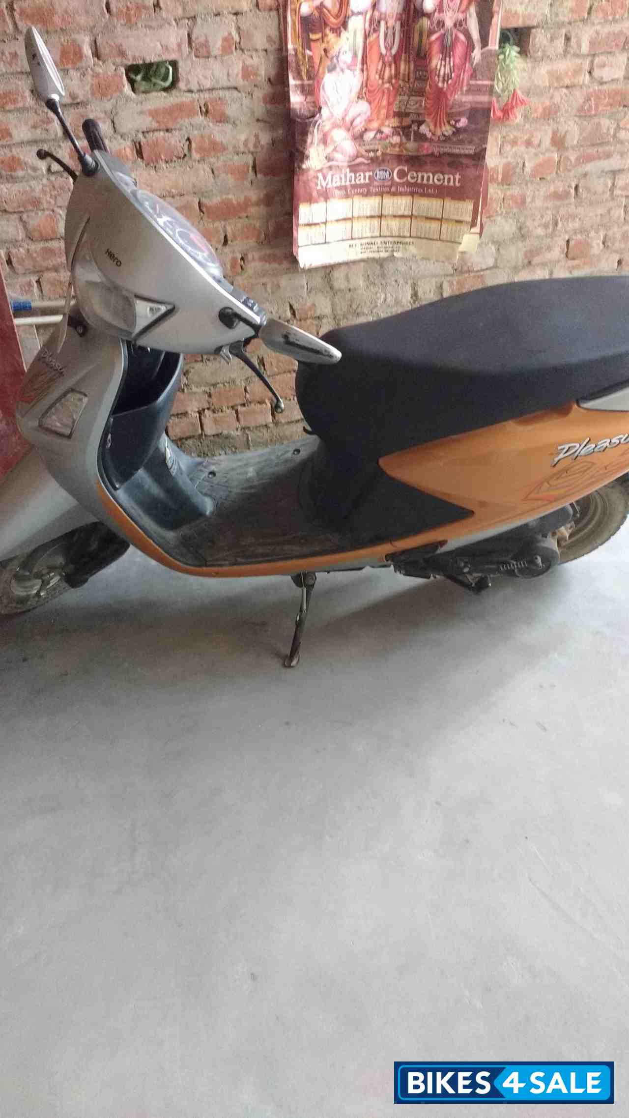 Orange And Silvar Hero Pleasure