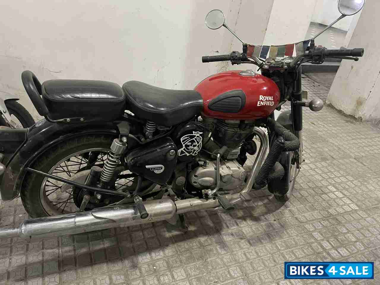 Reddtich Royal Enfield Classic 350 Redditch Red