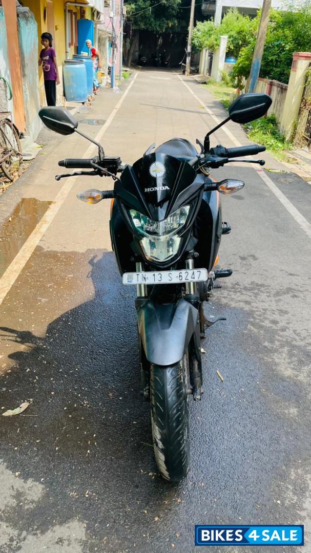 Mars Orange Honda CB Hornet 160R ABS