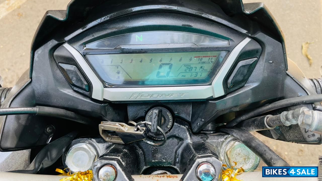 Mars Orange Honda CB Hornet 160R ABS