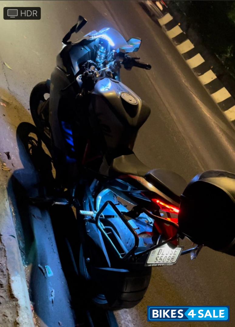 Black TVS Apache RR 310 2020