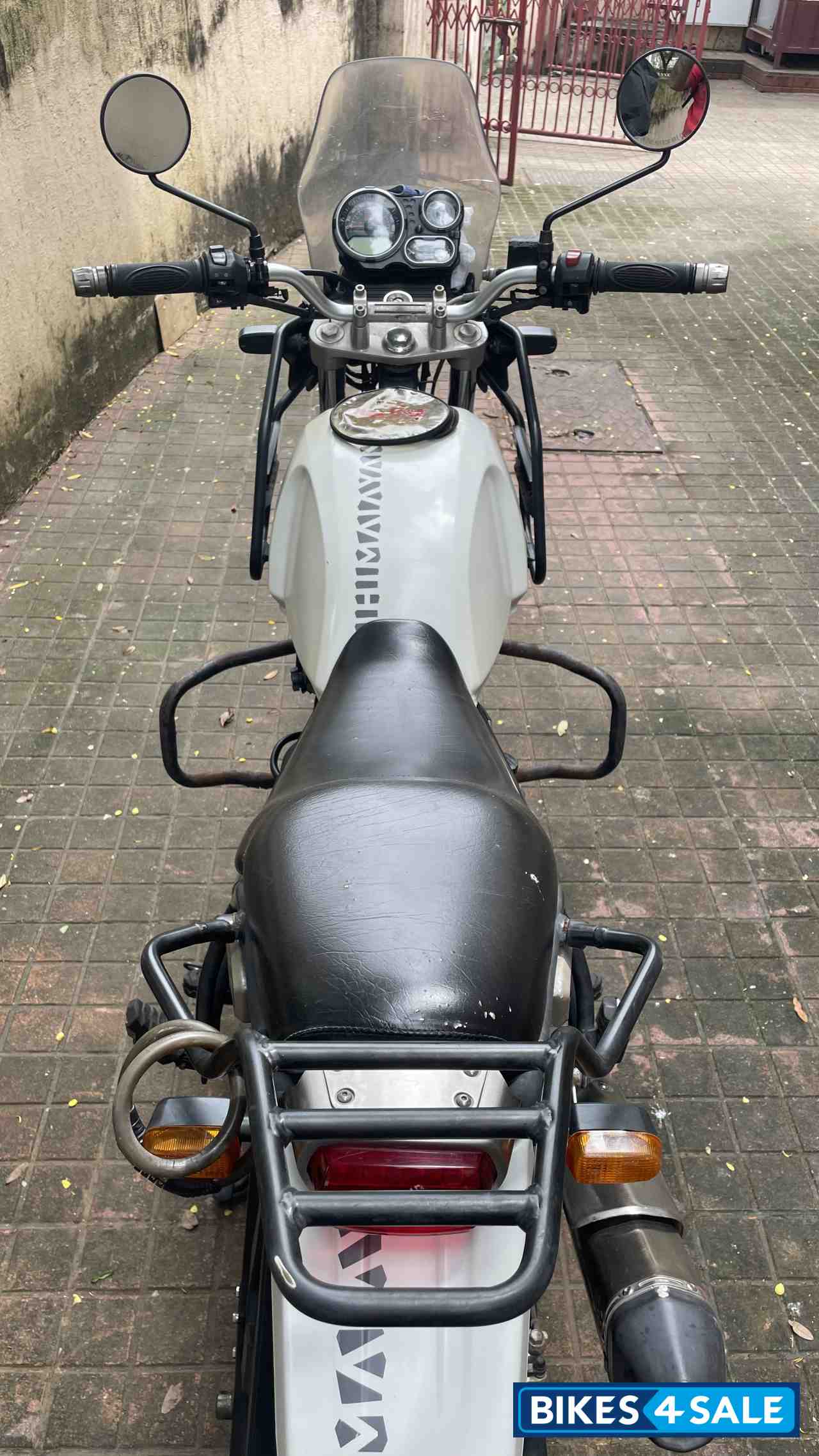 White Royal Enfield Himalayan