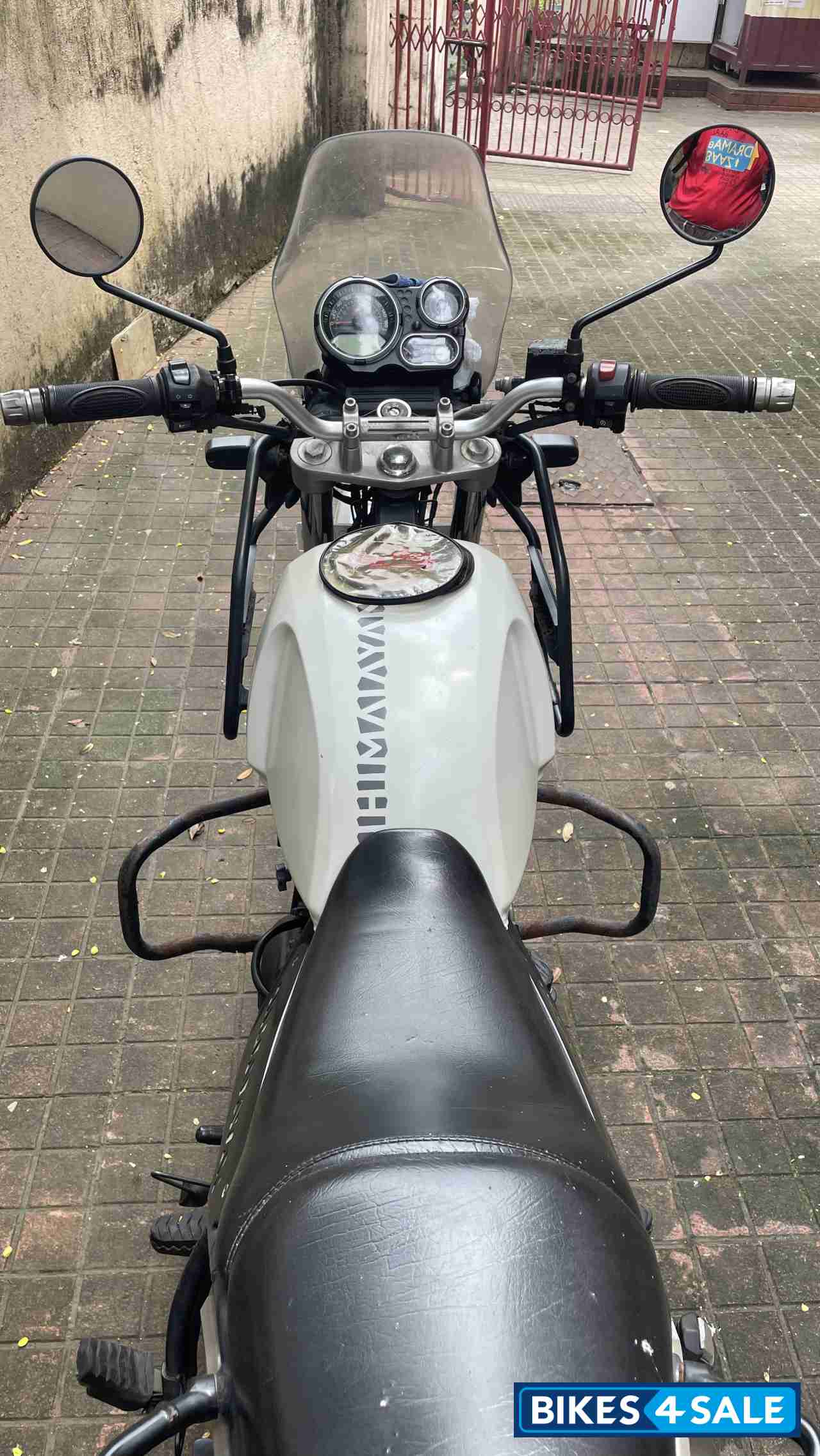 White Royal Enfield Himalayan