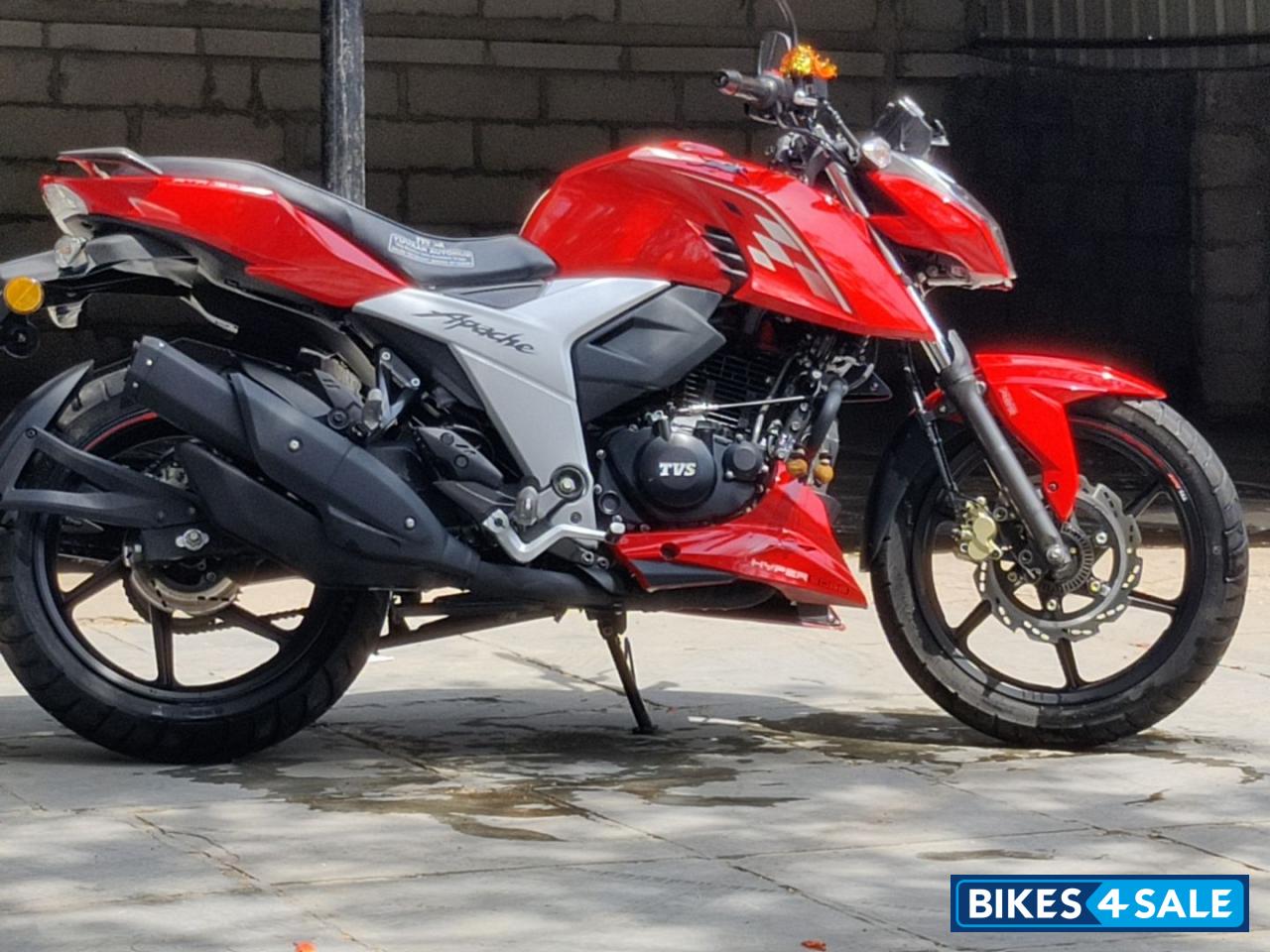 TVS Apache RTR 160 4V