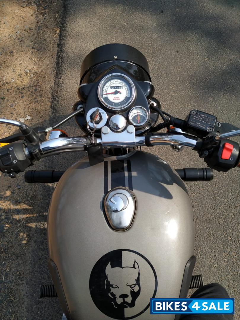 Gunmetal Grey Royal Enfield Classic Gunmetal Grey