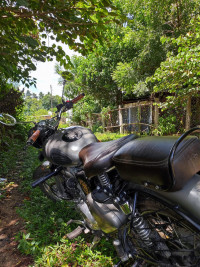 Gunmetal Grey Royal Enfield Classic Gunmetal Grey