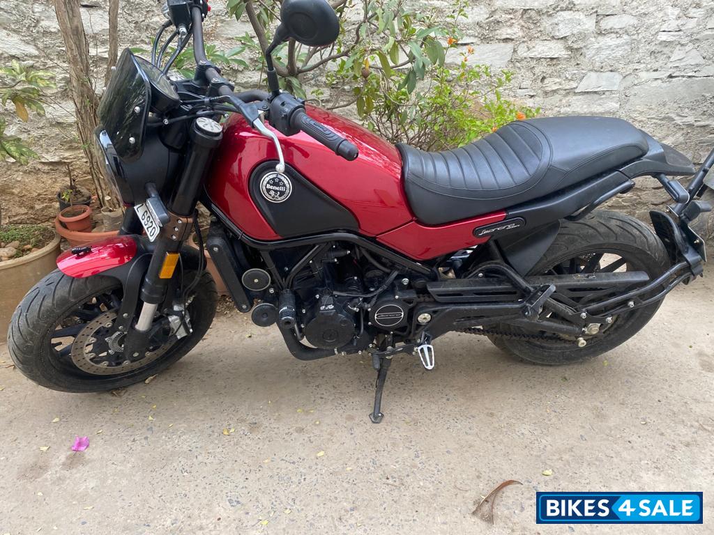 Red & Grey Benelli Leoncino