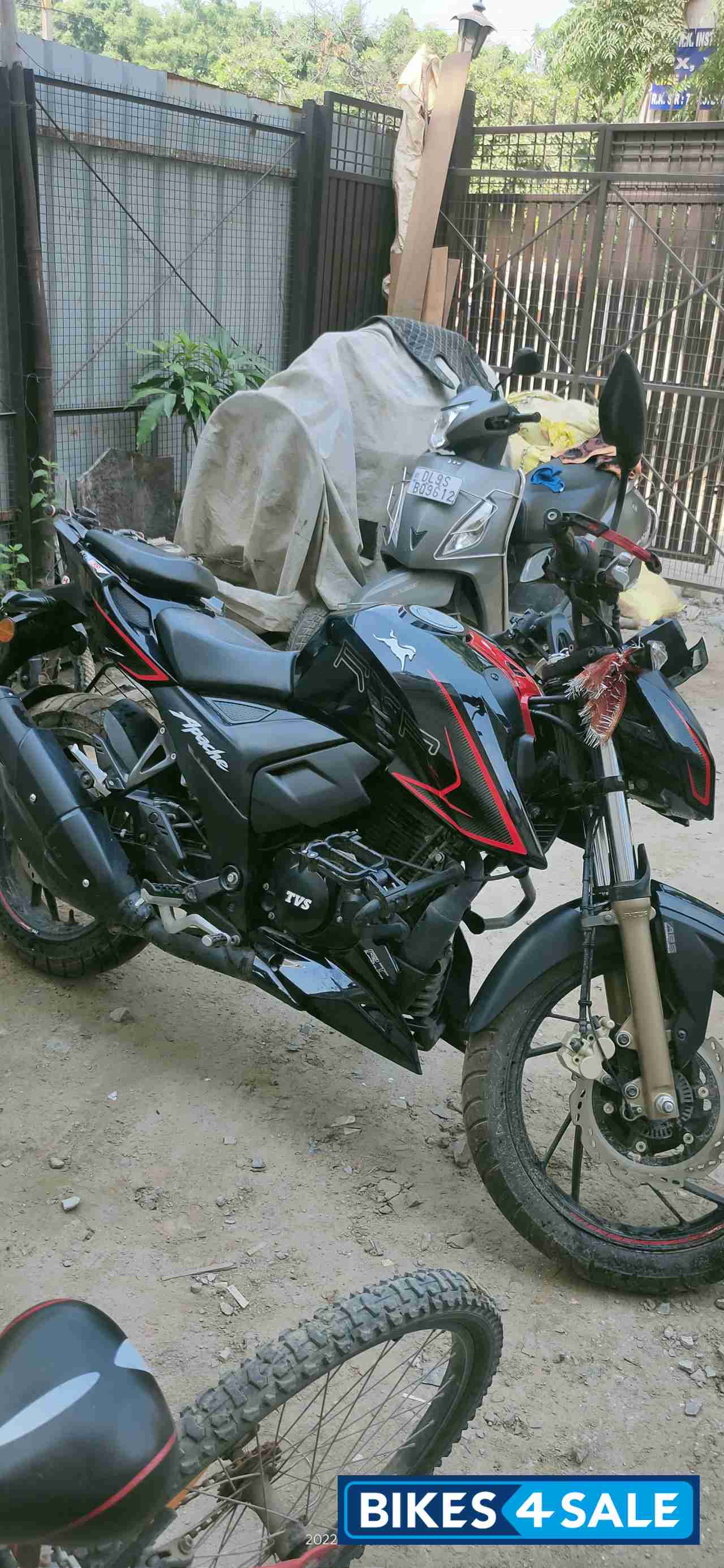 TVS Apache RTR 200 4V 2022