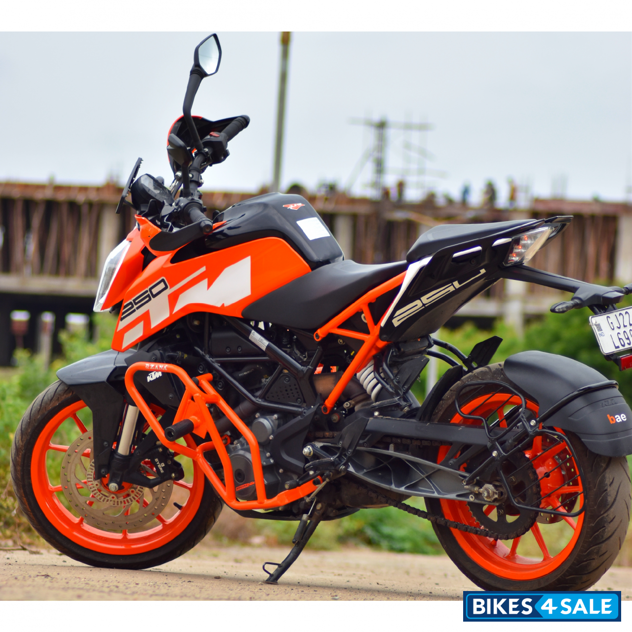 Orange KTM Duke 250