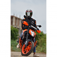 Orange KTM Duke 250