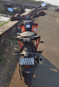 Orange KTM Duke 250