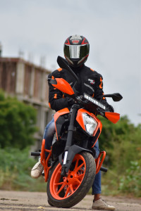 Orange KTM Duke 250