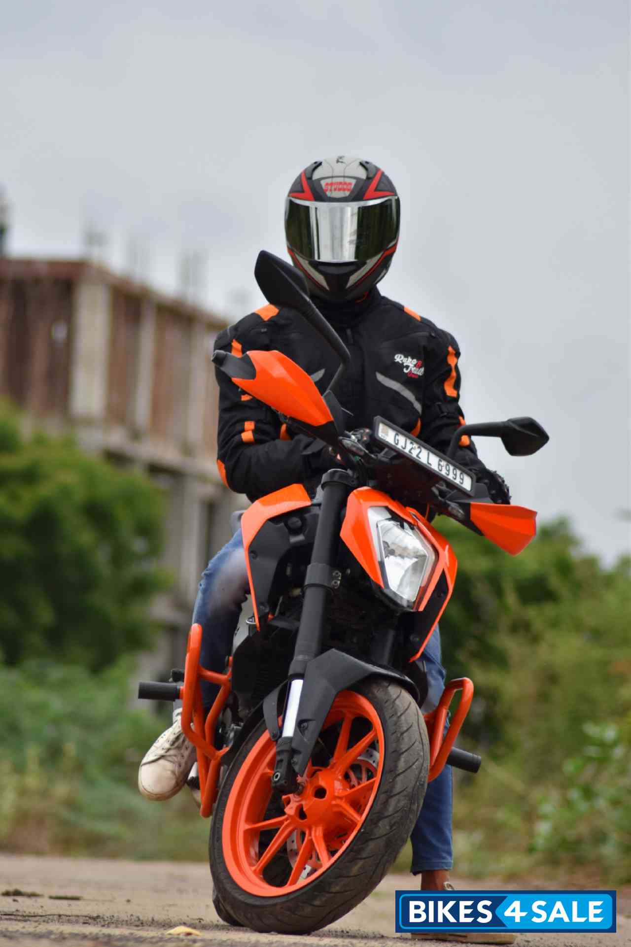 Orange KTM Duke 250