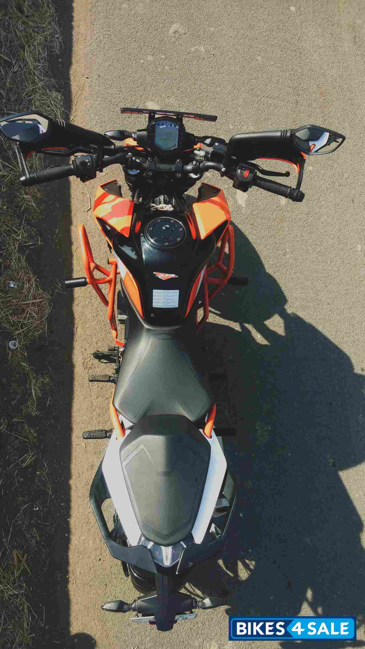 Orange KTM Duke 250