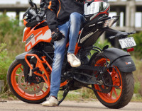 Orange KTM Duke 250