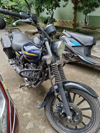 Blue Bajaj Avenger Street 150
