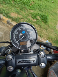 Blue Bajaj Avenger Street 150