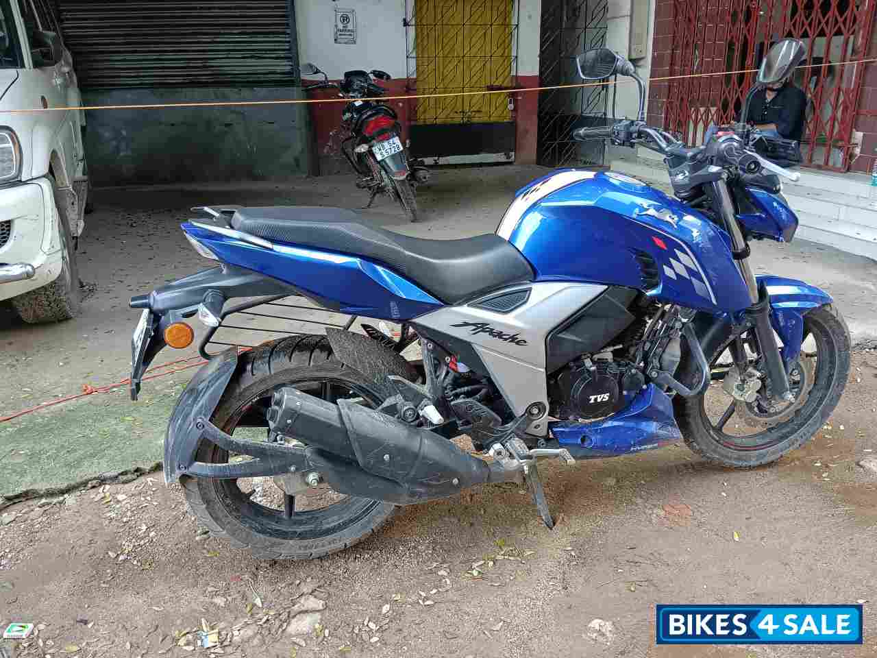 TVS Apache RTR 160 4V BS6