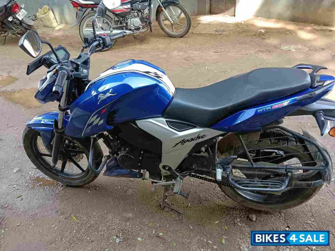 TVS Apache RTR 160 4V BS6