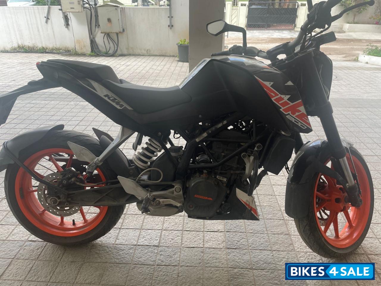 KTM Duke 200