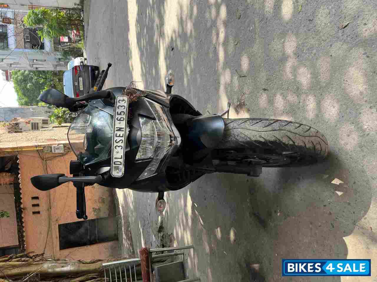 Black Suzuki Gixxer SF 250